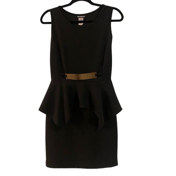 Mesmerized Black Body Contouring Stretchy Peplum Dress Gold Hardware, Size Small - Picture 1 of 4